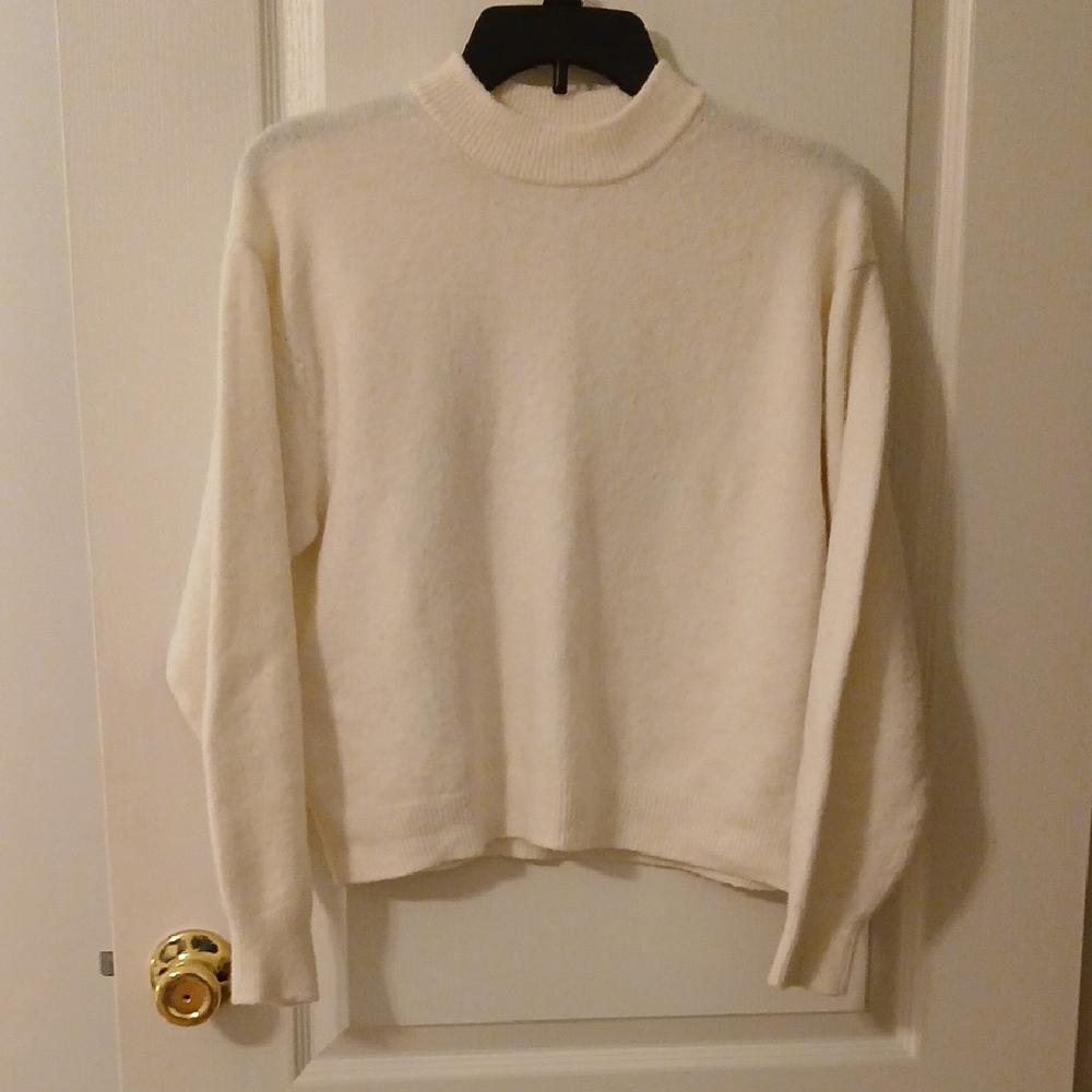 H&M Mockneck Cream Sweater